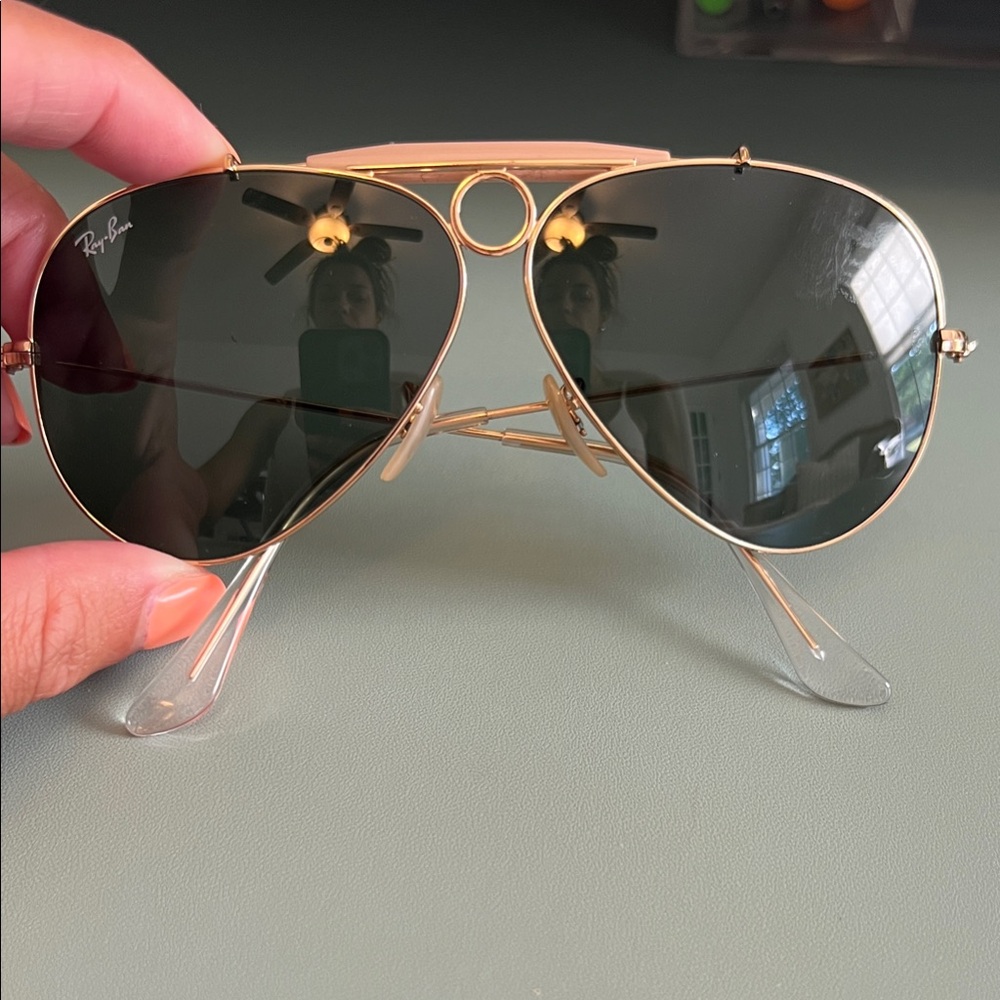 Ray-Ban Gold Frame Aviator Sunglasses
